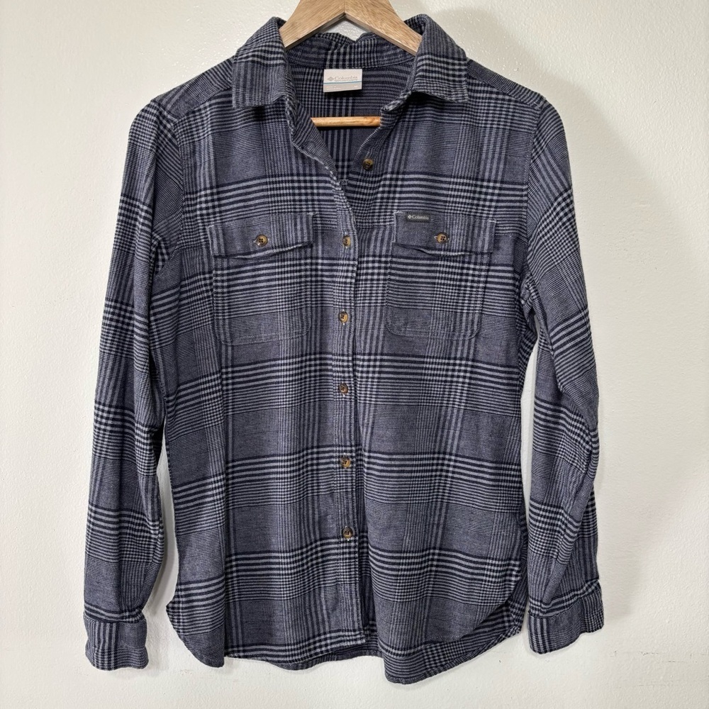 Columbia Women’s Navy Light Grey Plaid Flannel Button Down Shirt Size M